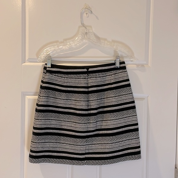 J. Crew Skirt. Size 4 - Picture 2 of 3